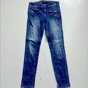 5/$25⭐️Bebe carmen Jean jegging 27 destroyed